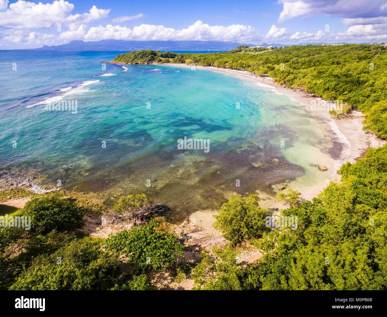 Francia,caraibi,Piccole Antille,Guadalupa,Grande-Terre,Le Gosier,vista aerea sulla spiaggia di Saint Félix (vista aerea) Foto Stock