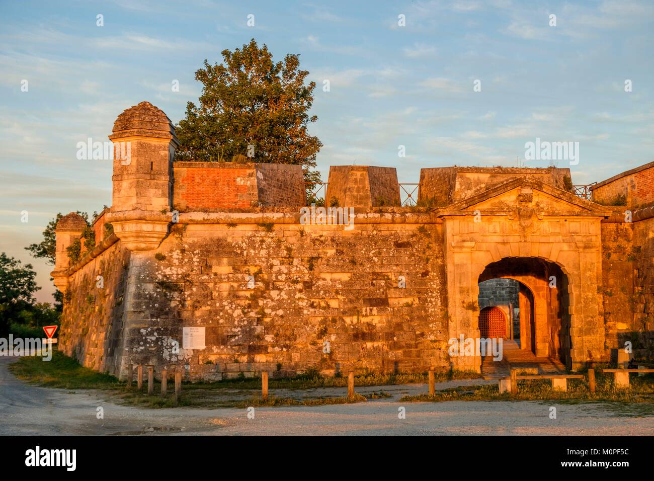 Francia,Charente Maritime,cittadella di Brouage,Saintonges,Porta Regale Foto Stock