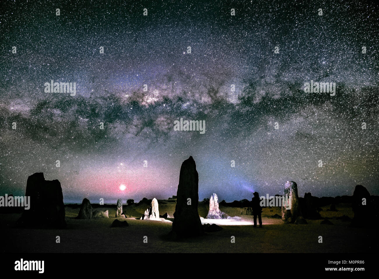 Venere con un incremento di oltre il Deserto dei Pinnacoli. Nambung National Park, Australia occidentale Foto Stock