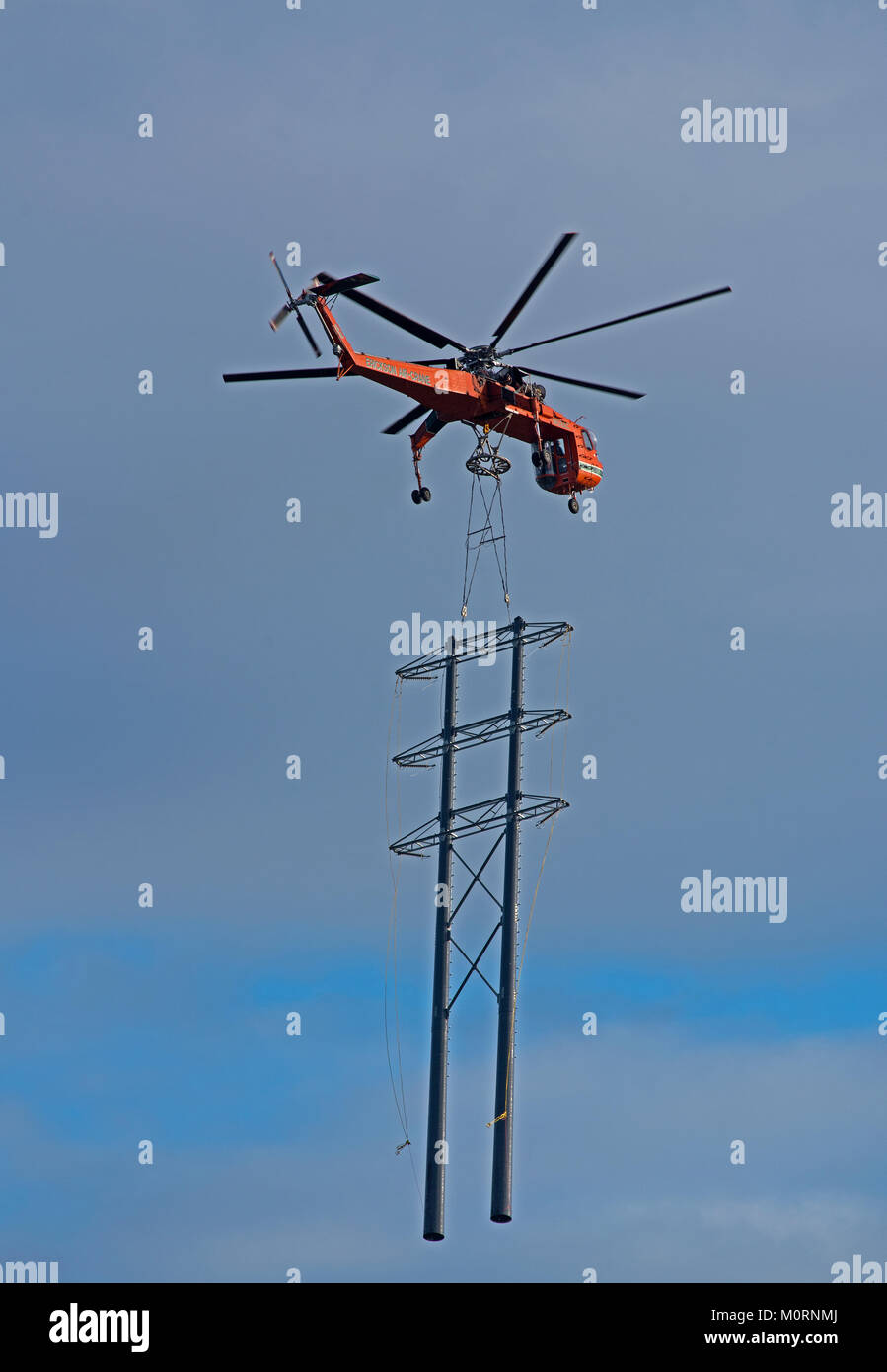 Erickson Air Crane a Drumuir wind farm site vicino a Keith in Moray. Foto Stock