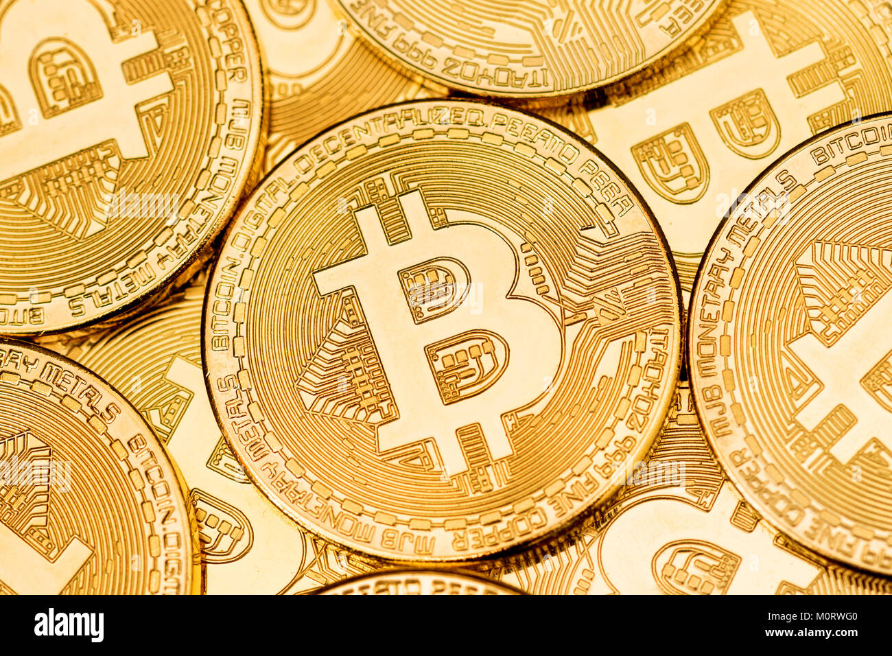 Valuta crypto bitcoin rappresentazione dorata Foto Stock