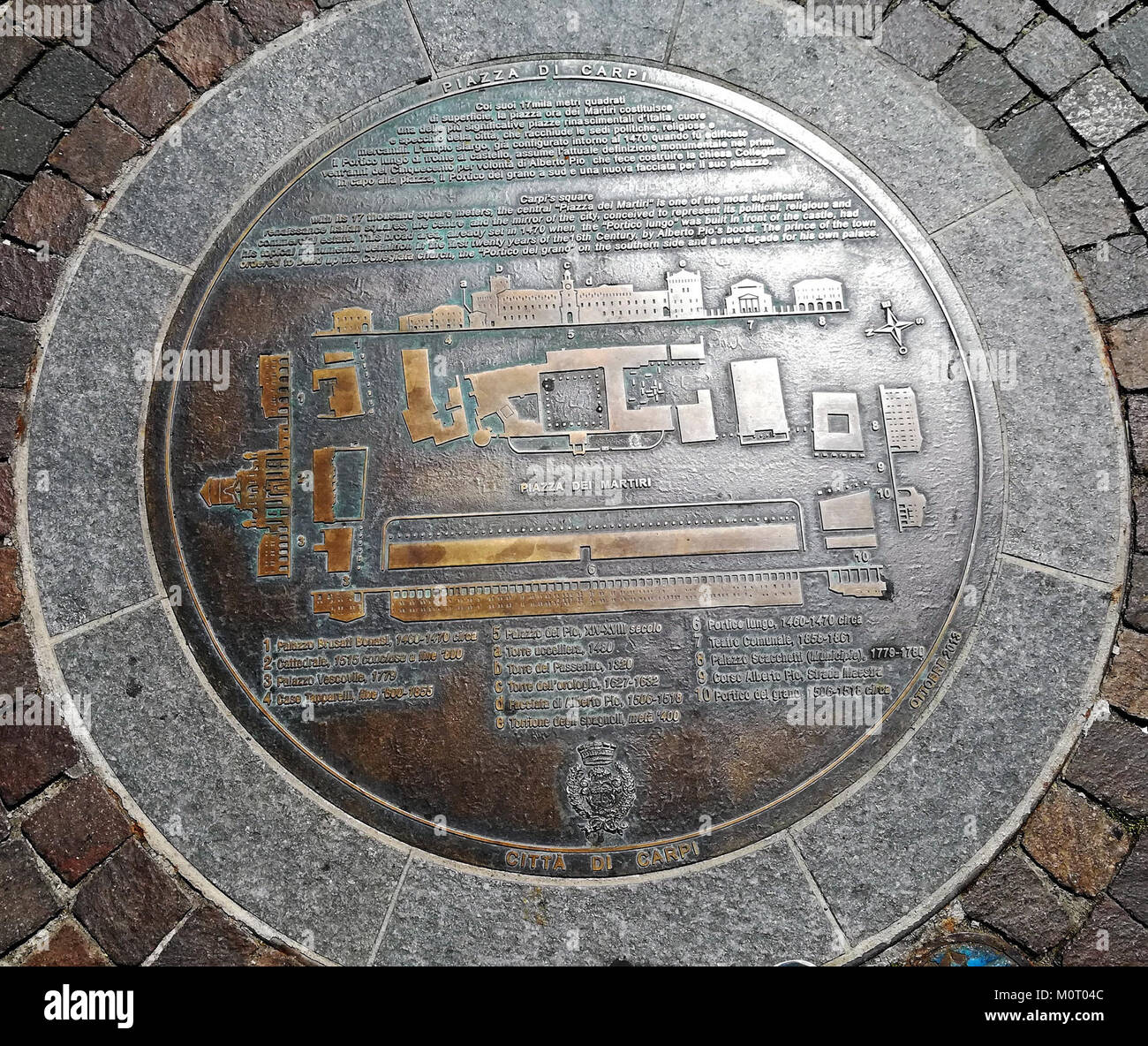 Questa fotografia cattura un evento a Carpi, Reggio Emilia, Italia, il 25 aprile 2017. Riflette la partecipazione della comunità locale a commemorazioni o eventi della festa nazionale italiana, la giornata della Liberazione. Foto Stock