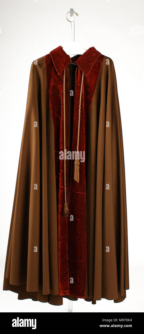 Questa fotografia della collezione MET raffigura una scena costiera, che mostra la bellezza naturale di un capo, con caratteristiche distintive che evidenziano la robustezza e la serenità del paesaggio. Foto Stock