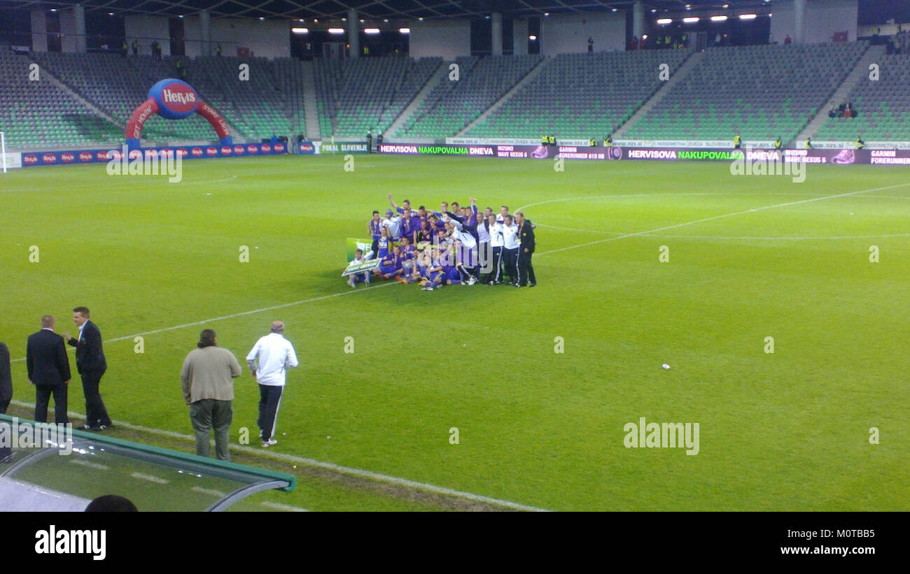 La finale di Coppa di Slovenia 2012 tra Celje e Maribor è stata una partita chiave nel calcio sloveno. Il Maribor ha vinto la partita, assicurandosi il suo posto come forza dominante nella storia del calcio sloveno. Foto Stock