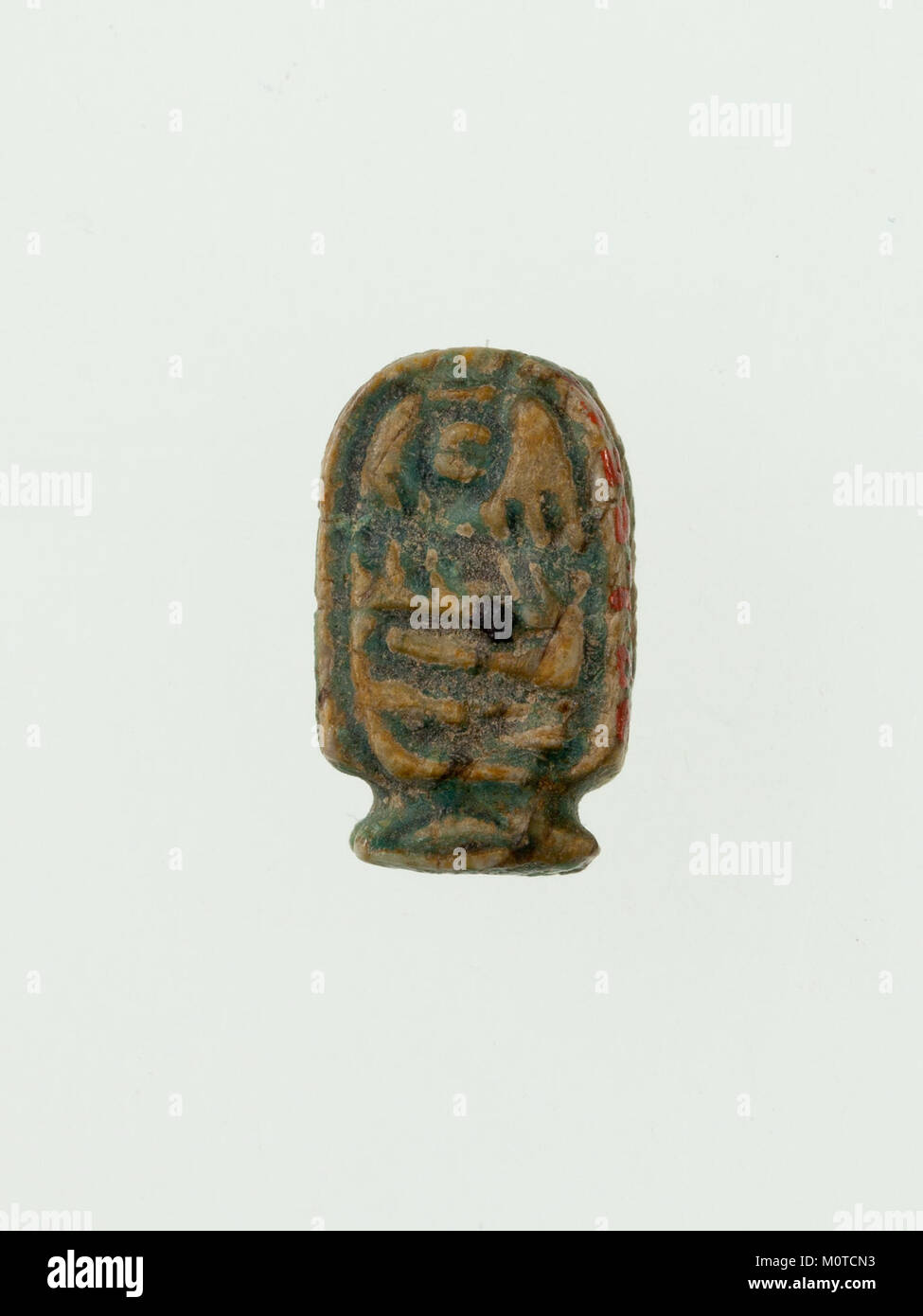 La placca cartiglio di Amenemhat III è un antico manufatto egiziano risalente al regno di Amenemhat III, con il nome del kingâ in geroglifici, conservato nella collezione MET. Foto Stock