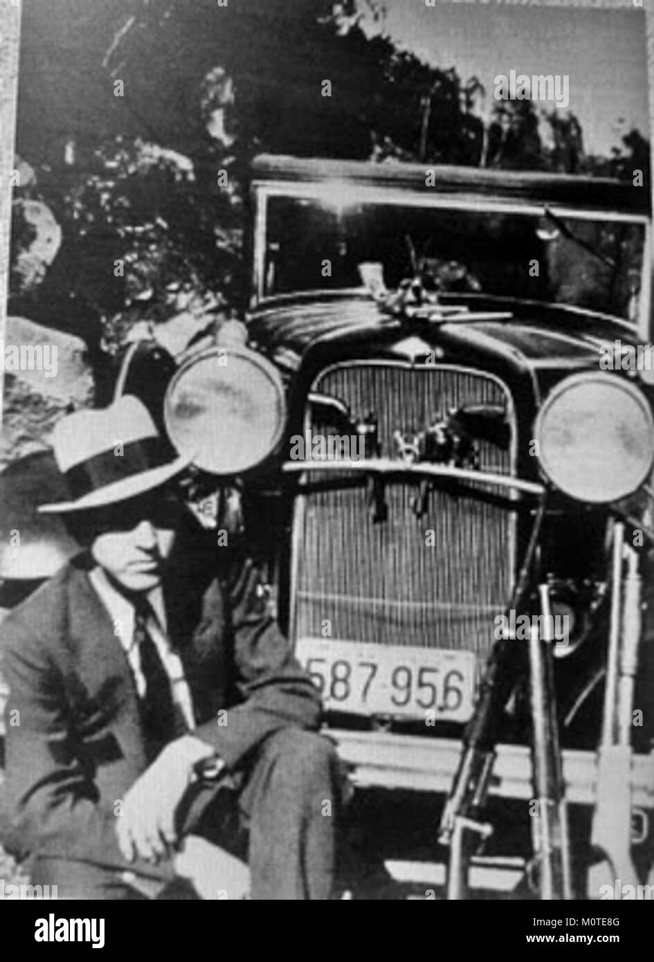 Il CCB V82 è probabilmente una designazione di modello per un veicolo o macchina specifico, eventualmente utilizzato in un contesto commerciale o industriale. Sono necessarie ulteriori informazioni per comprenderne lo scopo e la storia. Foto Stock