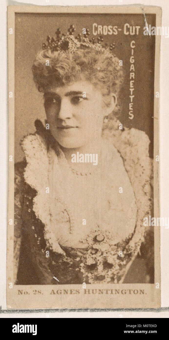 La carta numero 28 presenta Agnes Huntington, un'attrice dei primi anni del XX secolo, proveniente da una serie di sigarette che promuovono le sigarette Cross Cut. Foto Stock