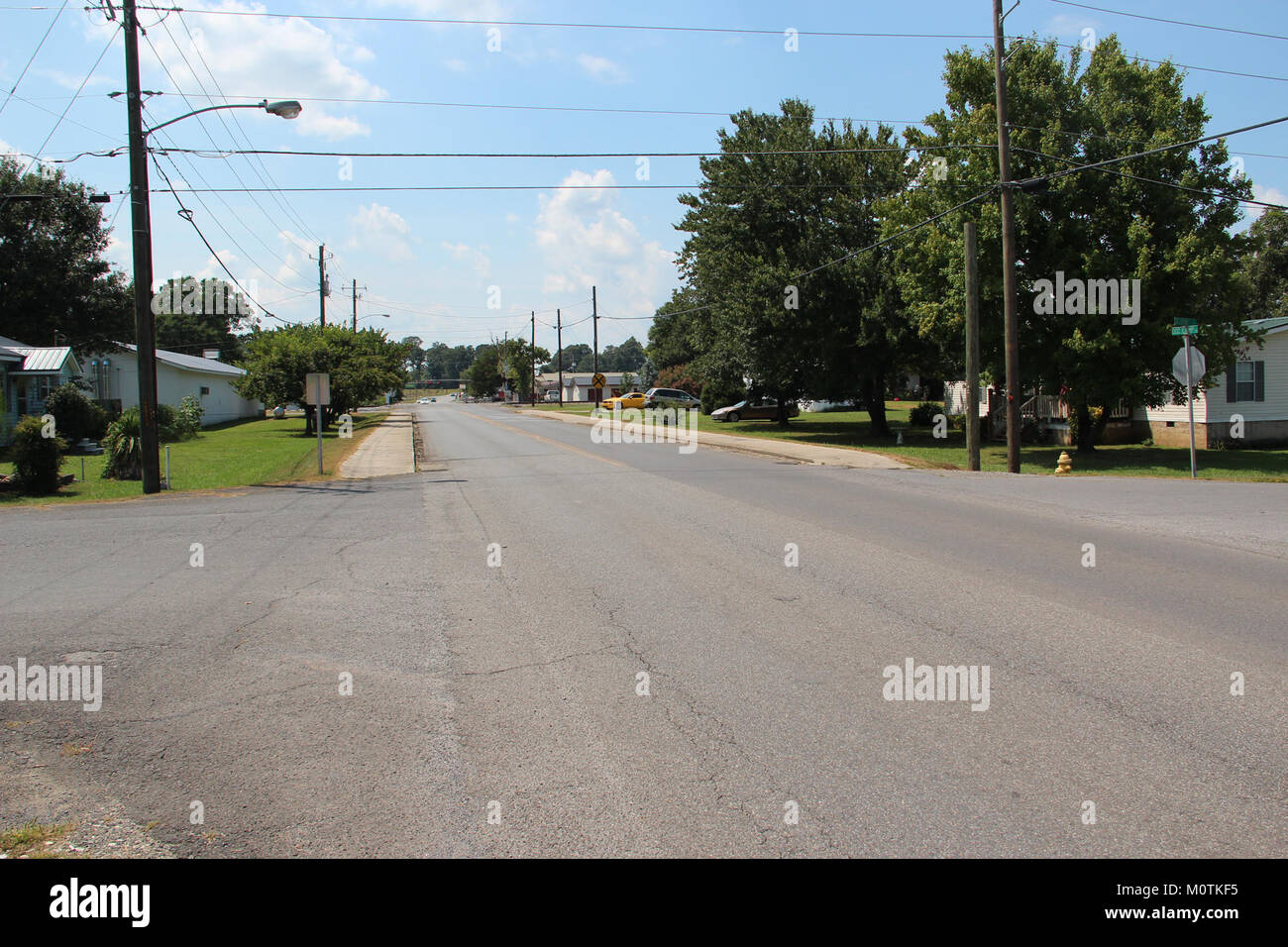 CCC Camp Road a Eton, Georgia, è un sito storico legato al Civilian Conservation Corps (CCC) durante la grande depressione. La strada segna un luogo in cui i lavoratori hanno contribuito a costruire infrastrutture e migliorare i terreni pubblici. Foto Stock