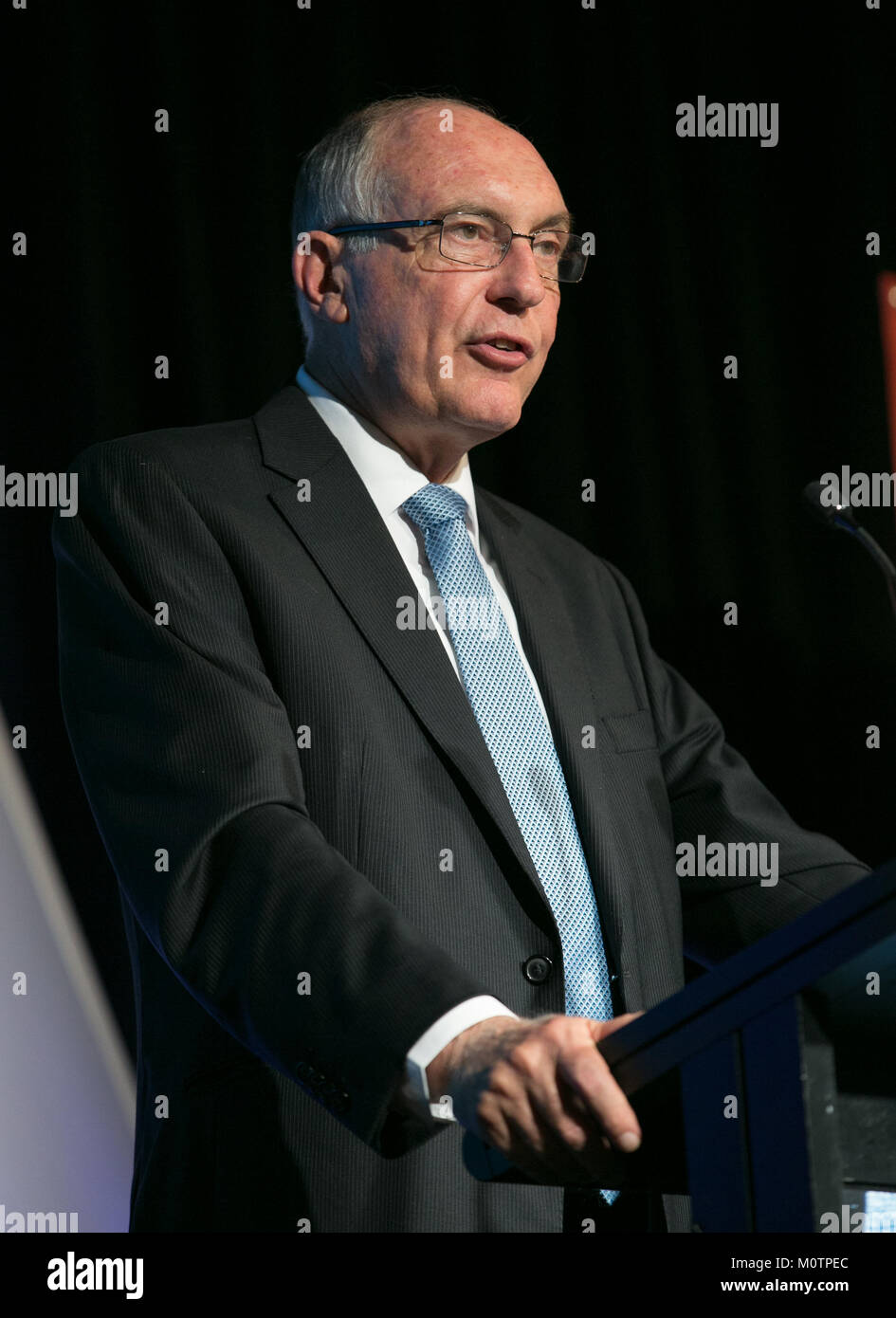 Hon Warren Truss MP intervenendo a una conferenza di affari di Melbourne Foto Stock