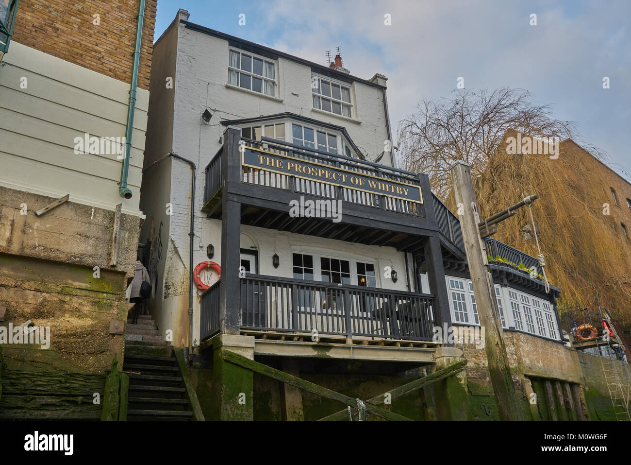 La prospettiva di whitby pub di Londra Foto Stock