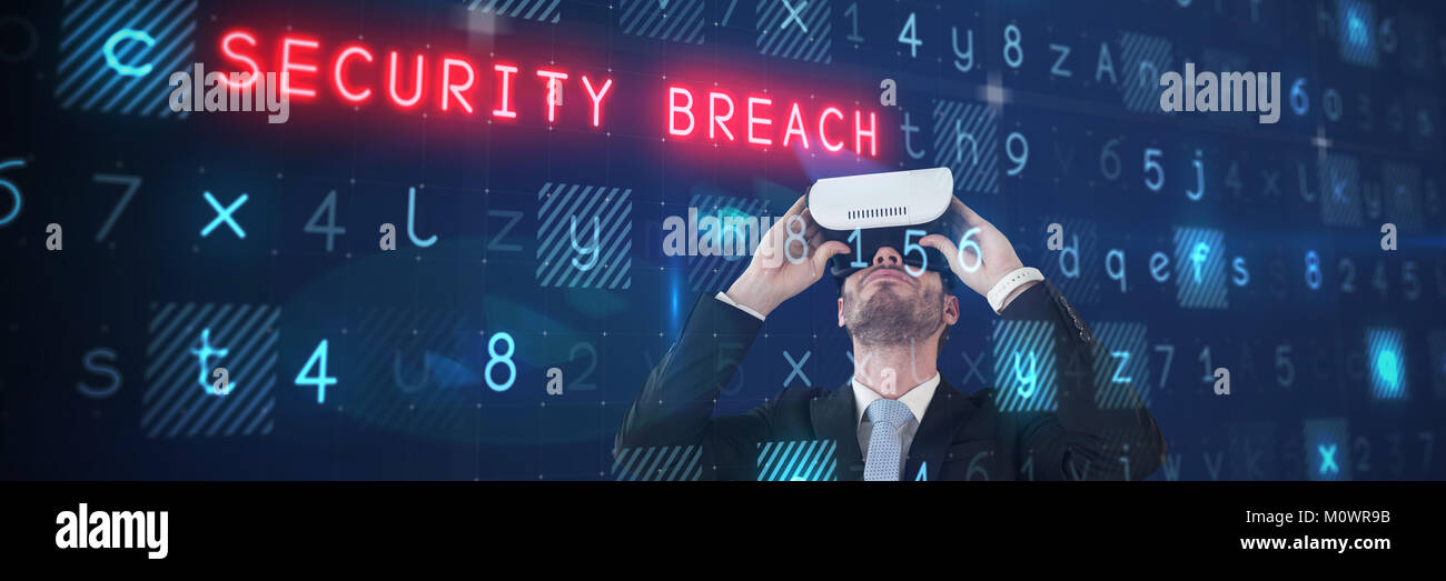 Immagine composita di imprenditore in abito nero utilizzando occhiali vr Foto Stock
