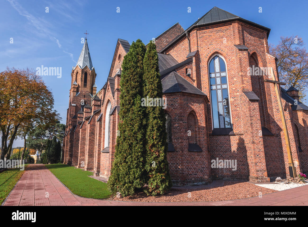 Xix secolo neogotica Chiesa cattolica romana di Santa Margherita a Leoncin villaggio di Nowy Dwor Mazowiecki County, Masovian voivodato di Polonia Foto Stock