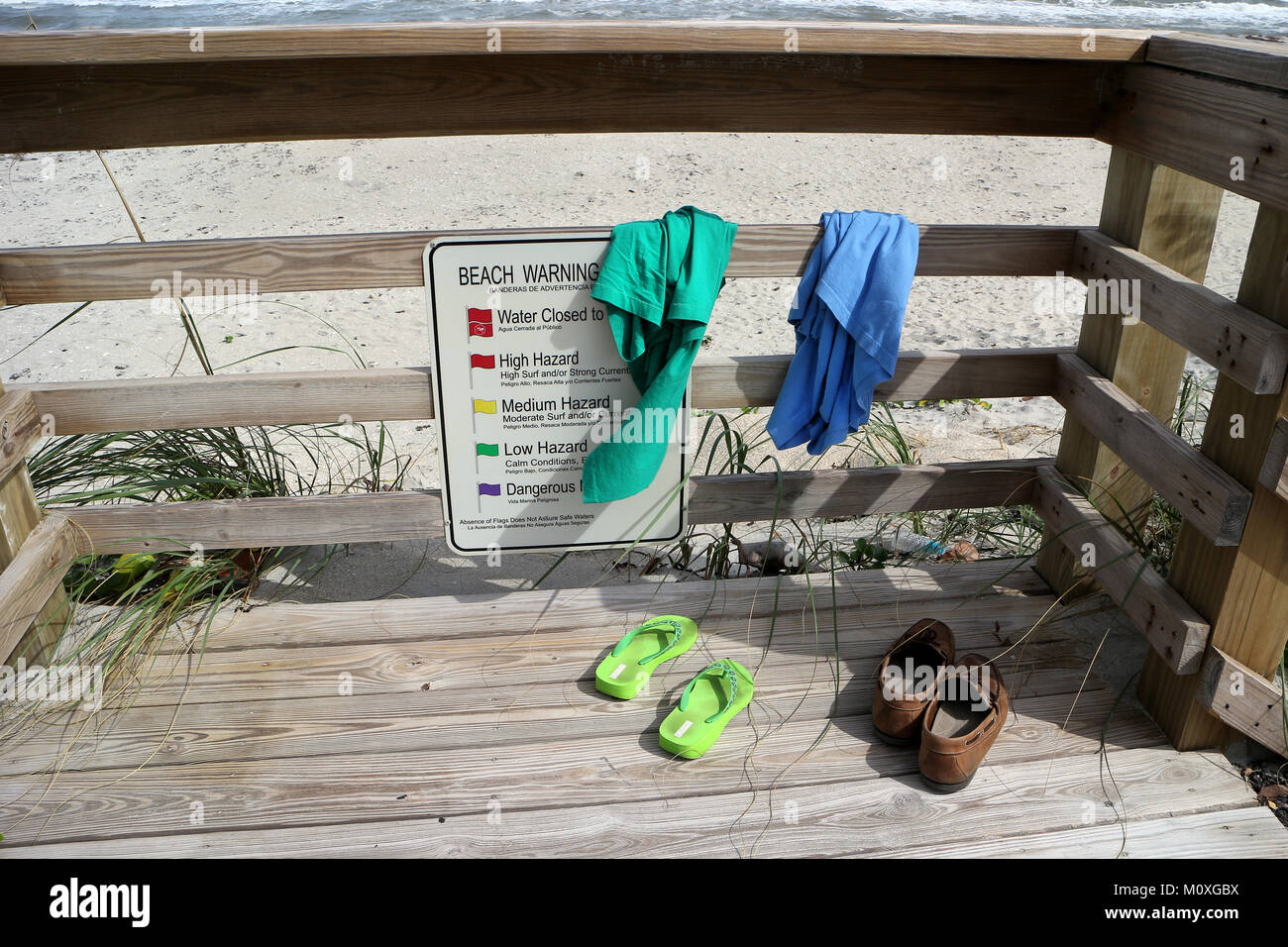 spiagge chiuse per ordini di protezione da coronavirus Foto Stock