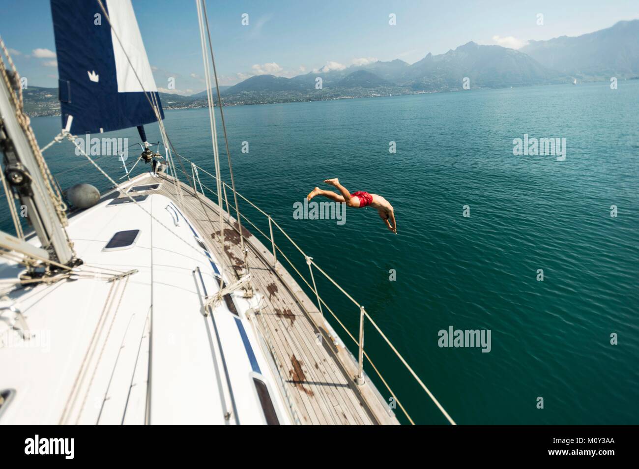 Francia,Haute Savoie,Saint-Gingolph,Lago di Ginevra,crociera a vela Foto Stock