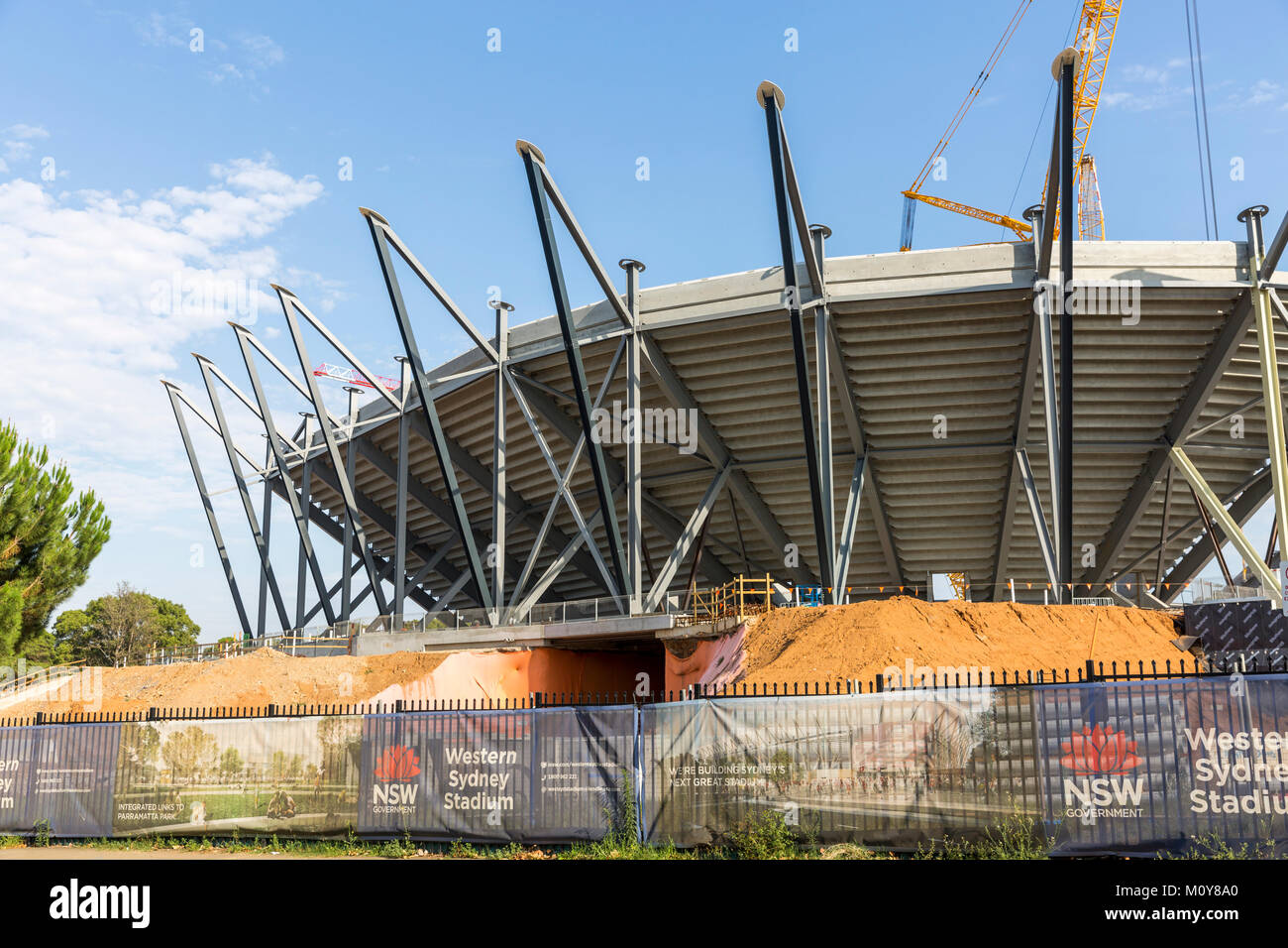 Il Governo del NSW è in costruzione nuovi 30000 sede western sydney stadium sul sito dell'ex Parramatta piscina, Sydney, Australia Foto Stock