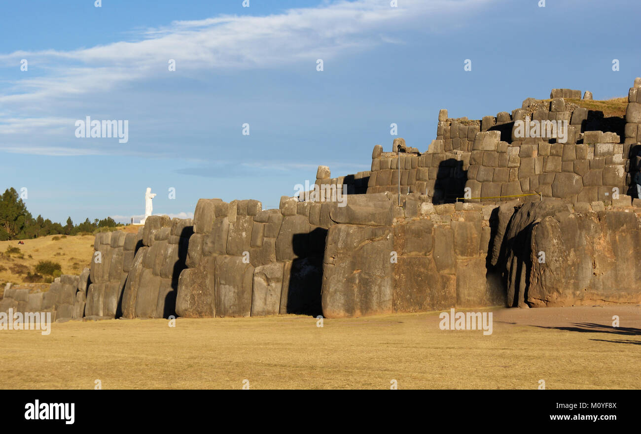 Sacsayhuaman sito archeologico vicino alla città di Cusco Peru Foto Stock