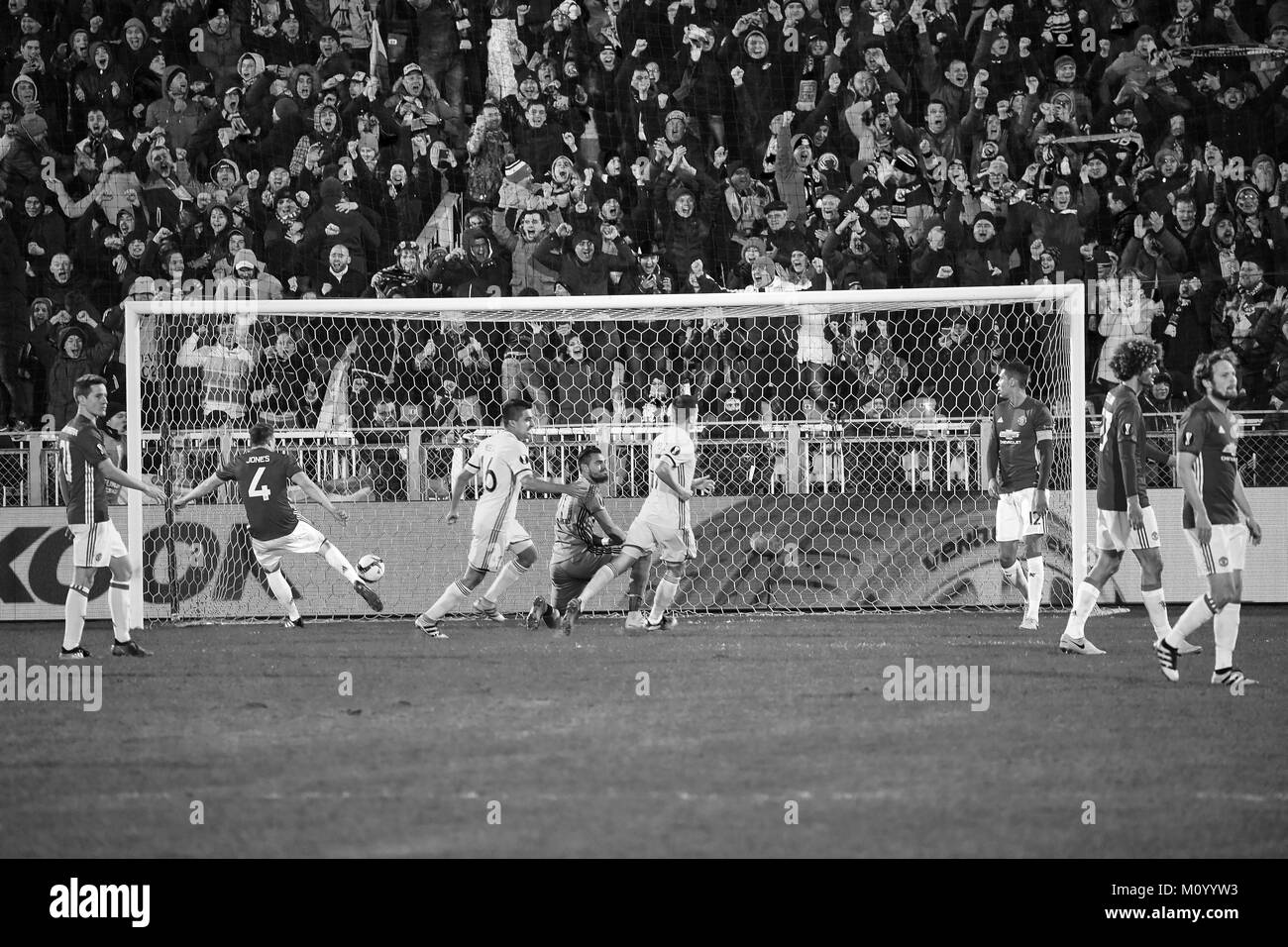 Gol contro il Manchester United. Momenti di gioco in match 1/8 finali di Europa League tra FC 'Rostov' e 'Manchester Regno", 09 marzo 2017 in ro Foto Stock