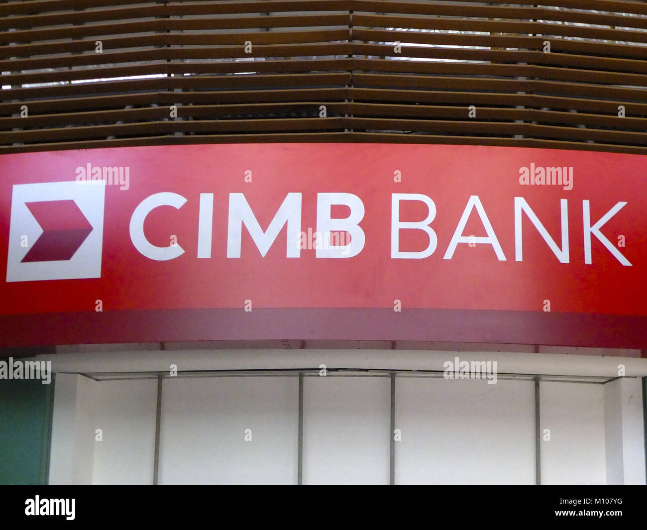 24 gennaio 2018 - Kuala Lumpur Kuala Lumpur, Malesia - Banca di salita segno commerciale è visto a Kuala Lumpur...Kuala Lumpur o comunemente noto come KL è la capitale nazionale per la Malaysia ed è la più rapida crescita nelle regioni metropolitane nel sud-est asiatico. La città urbana è anche ben noto al mondo per il turismo e lo shopping. Kuala Lumpur dispone di un grande pubblico per il trasporto di persone viaggi in giro per la città. (Credito Immagine: © Faris Hadziq/SOPA via ZUMA filo) Foto Stock