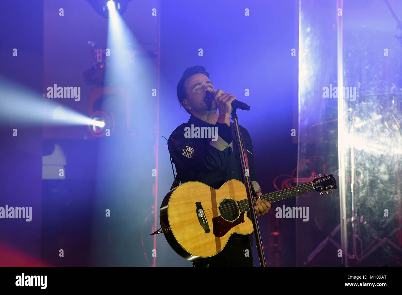 Città del Messico. Il 24 gennaio, 2018. Puerto Rico è il cantante Luis Fonsi compie durante il Grammy Latino sessione acustica in Città del Messico. Foto: Alejandra Gonzalez Credito: Alejandra Gonzalez/Alamy Live News Foto Stock