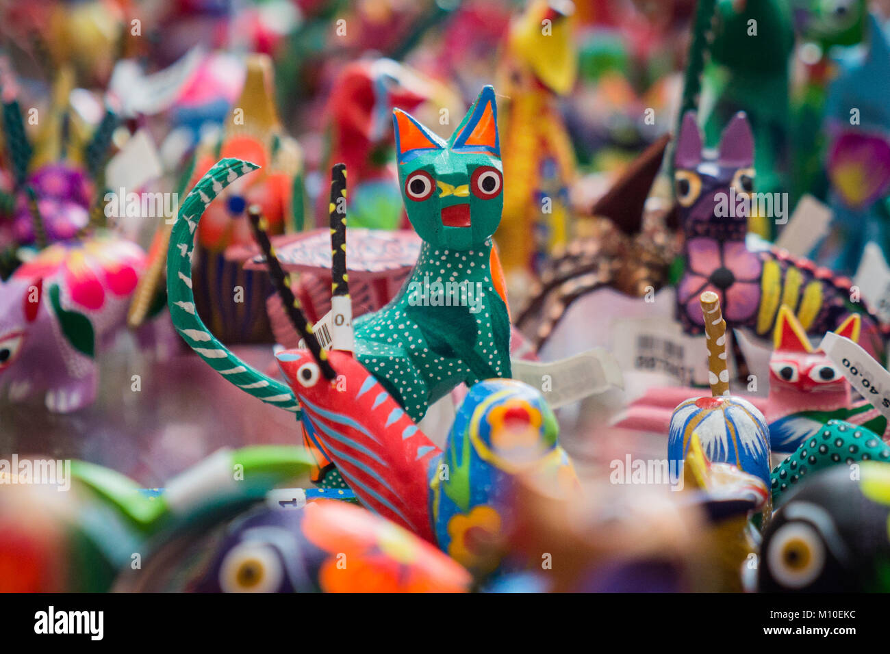 Giocattoli per vendita, Oaxaca, Messico Foto Stock