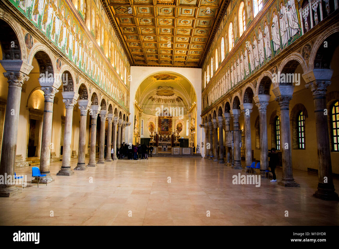 Ravenna basilica di sant apollinare nuovo saint apollinaris mosa