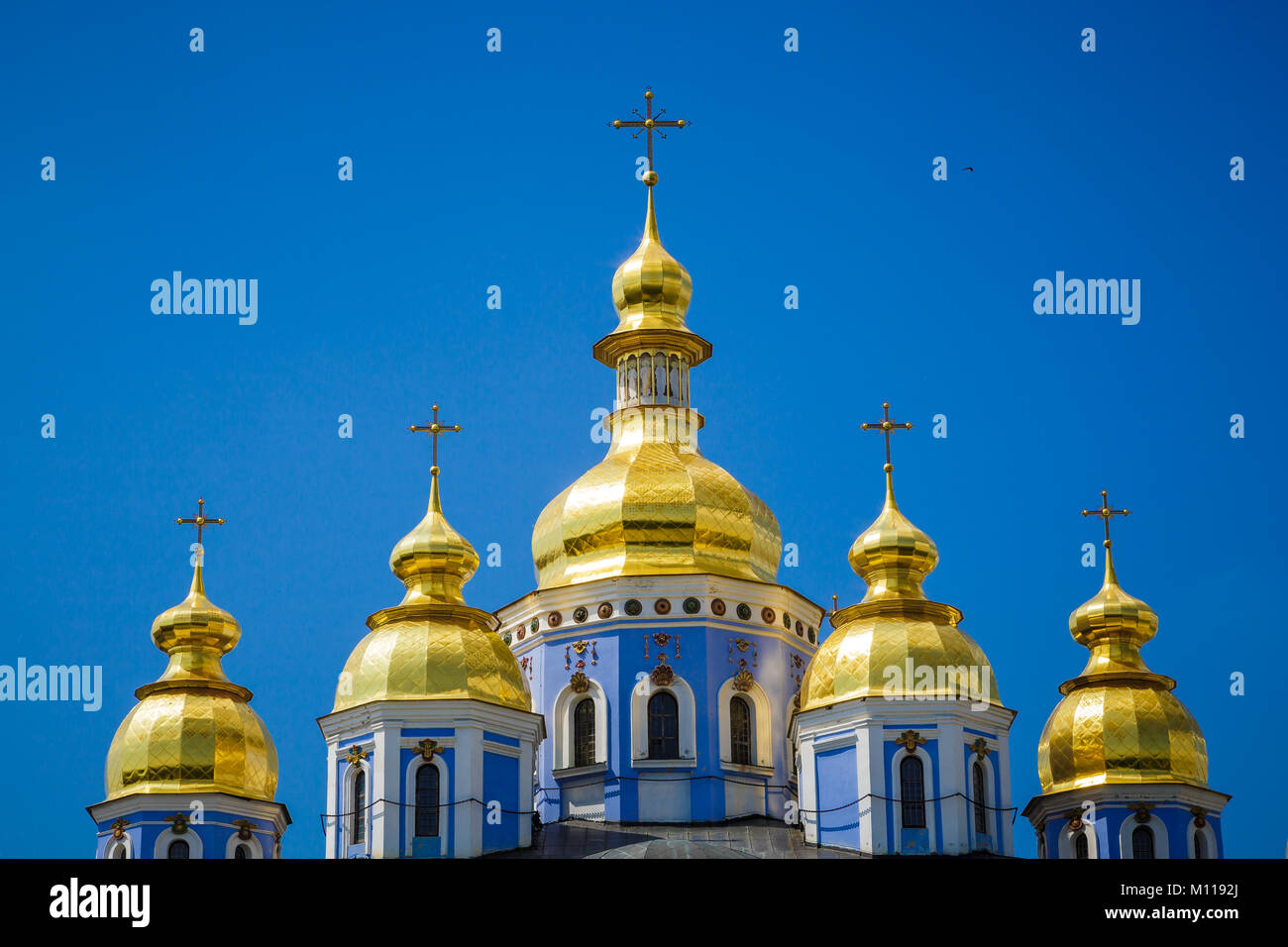 Le cupole della cattedrale di Mikhailovsky, Kiev, Ucraina. Data Giugno 9, 2013. La foto in orizzontale Foto Stock