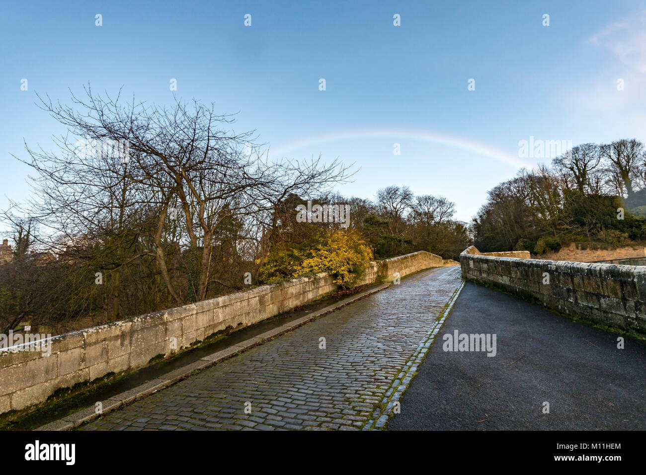 Warkworth antico ponte, Warkworth, Northumberland, Regno Unito Foto Stock
