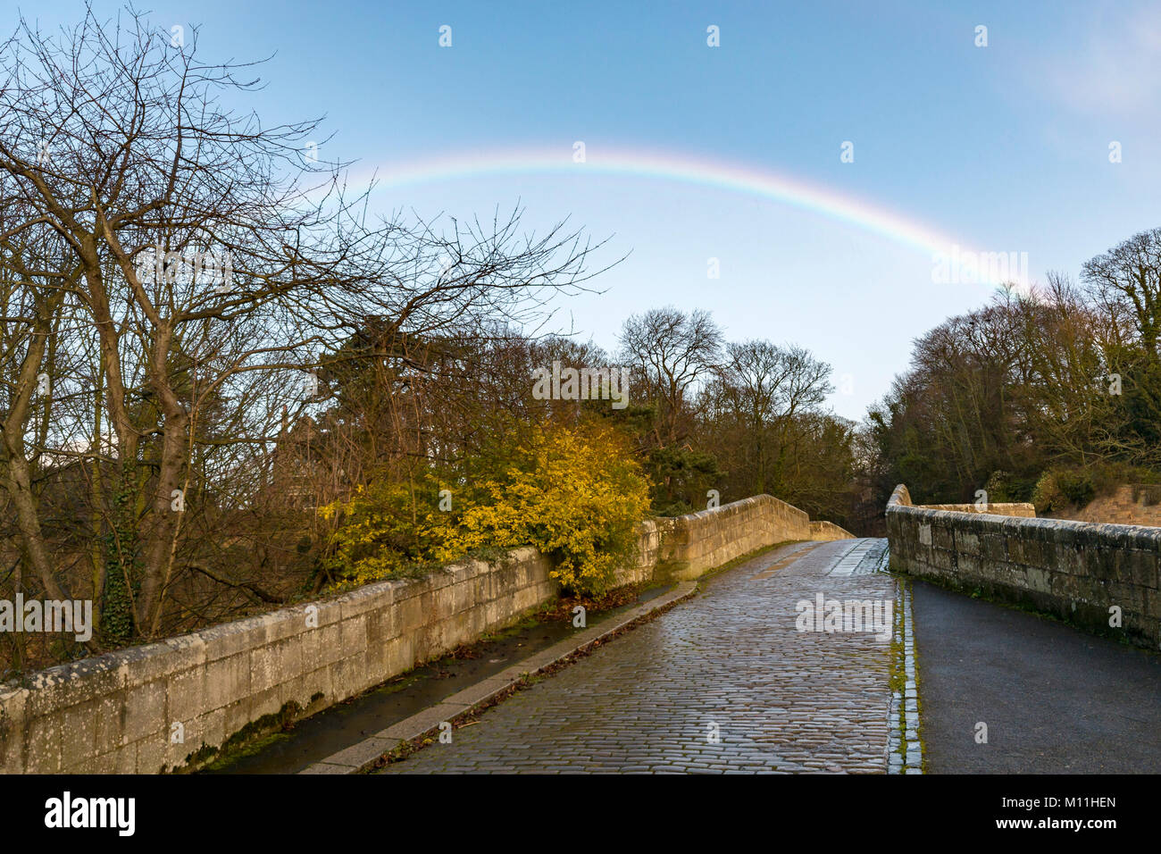 Warkworth antico ponte, Warkworth, Northumberland, Regno Unito Foto Stock