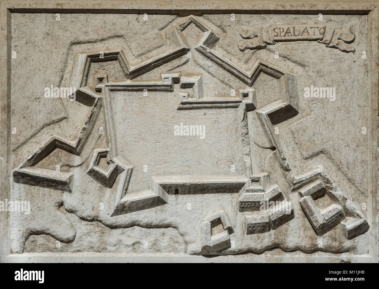 Antica mappa della città di Spalato in Croazia, una vecchia fortezza veneziana sul Mare Adriatico, da un bassorilievo in pietra della chiesa di Santa Maria del Giglio Chiesa in Venezia, COMPL Foto Stock