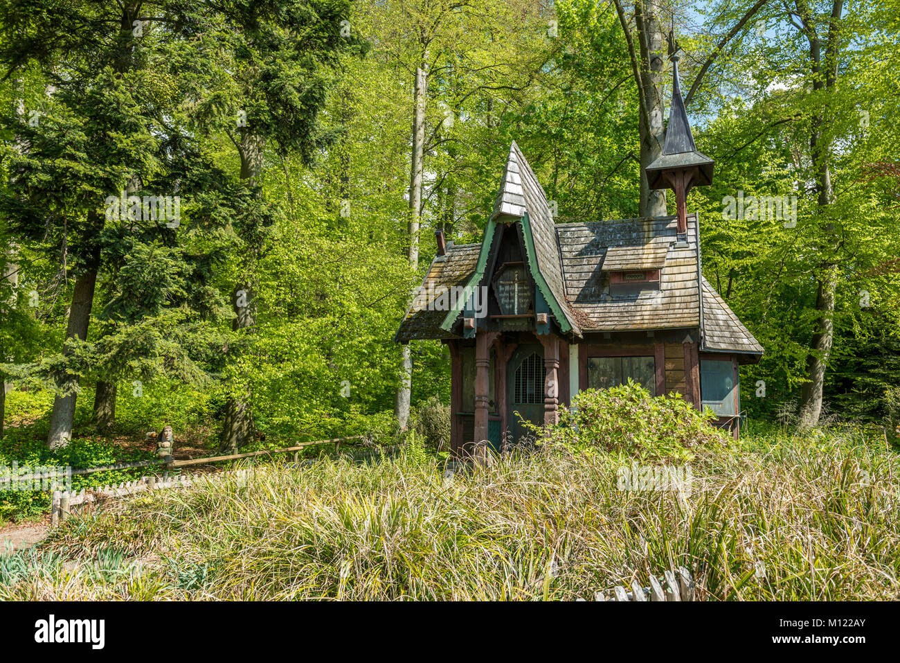 Strega's cottage a Stadtgarten giardino botanico,Überlingen,Lago di Costanza,Baden-Württemberg, Germania Foto Stock