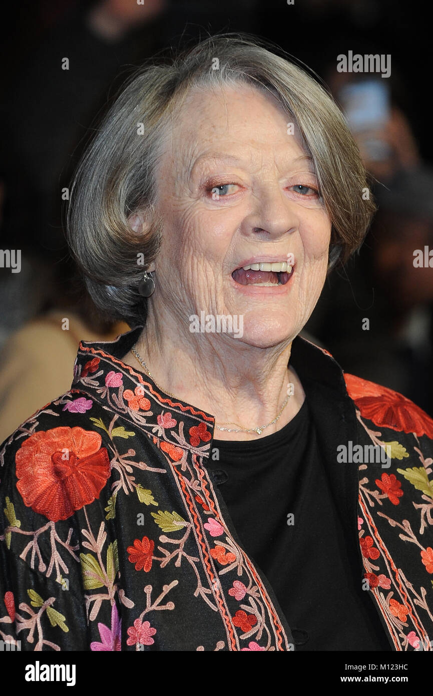 Dame Maggie Smith assiste la cinquantanovesima BFI London Film Festival Screening della signora nel furgone, Odeon Leicester Square, Londra. © Paul Treadway Foto Stock