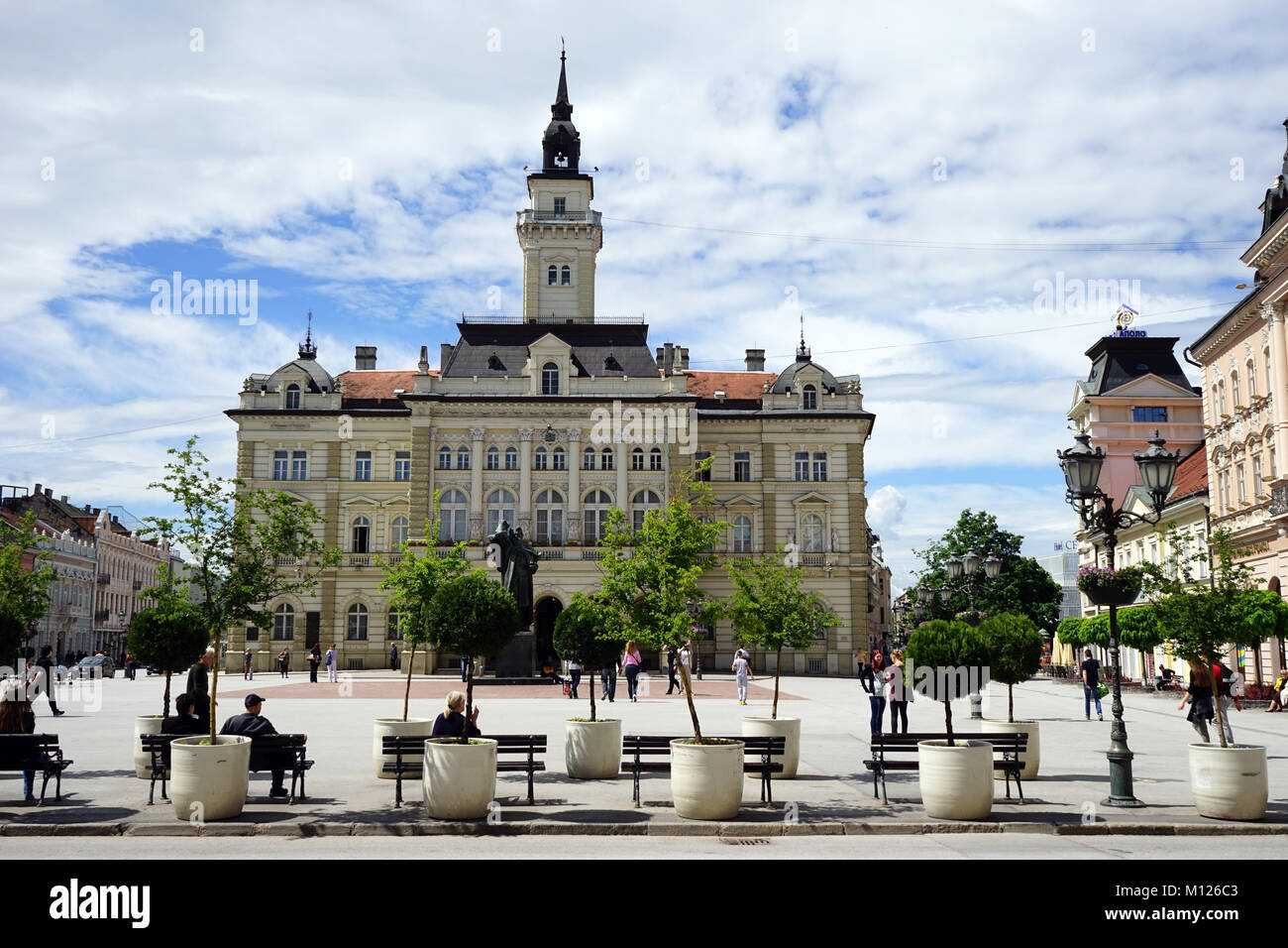 NOVI SAD SERBIA - circa nel maggio 2016 PIAZZA PRINCIPALE Foto Stock