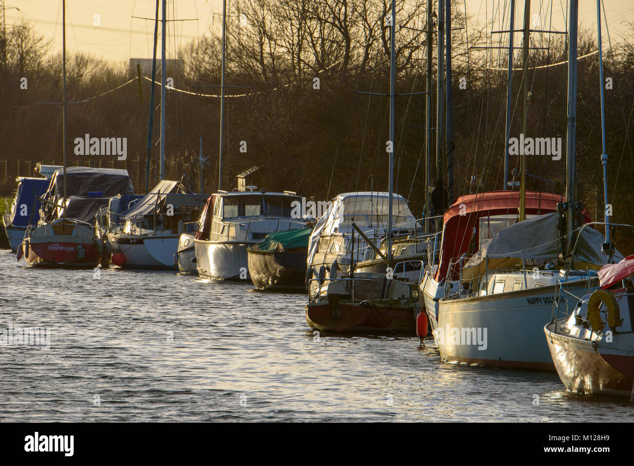 Fiddlers Ferry yacht haven sul vecchio Sankey canal. Foto Stock