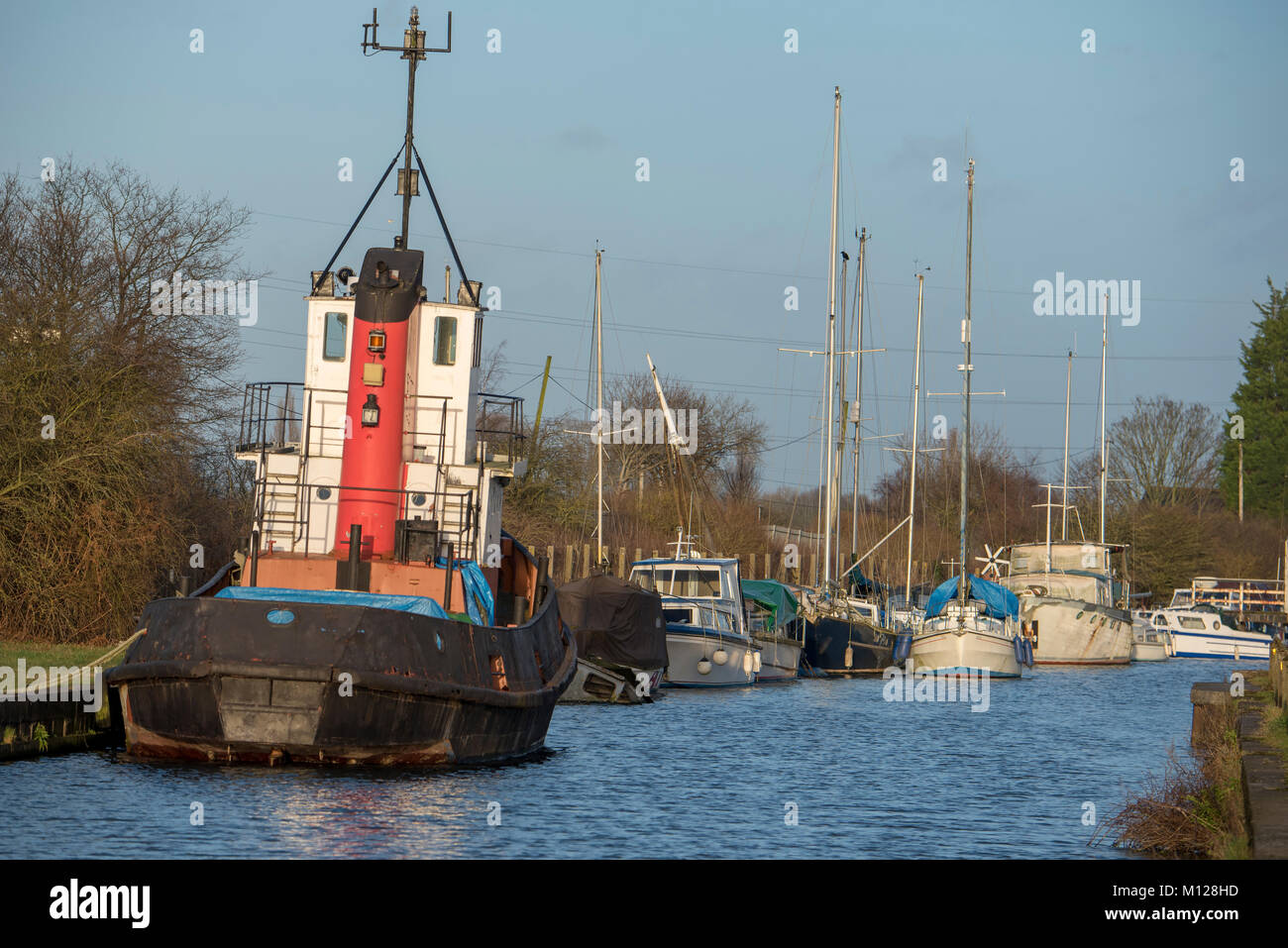 Fiddlers Ferry yacht haven sul vecchio Sankey canal. Foto Stock