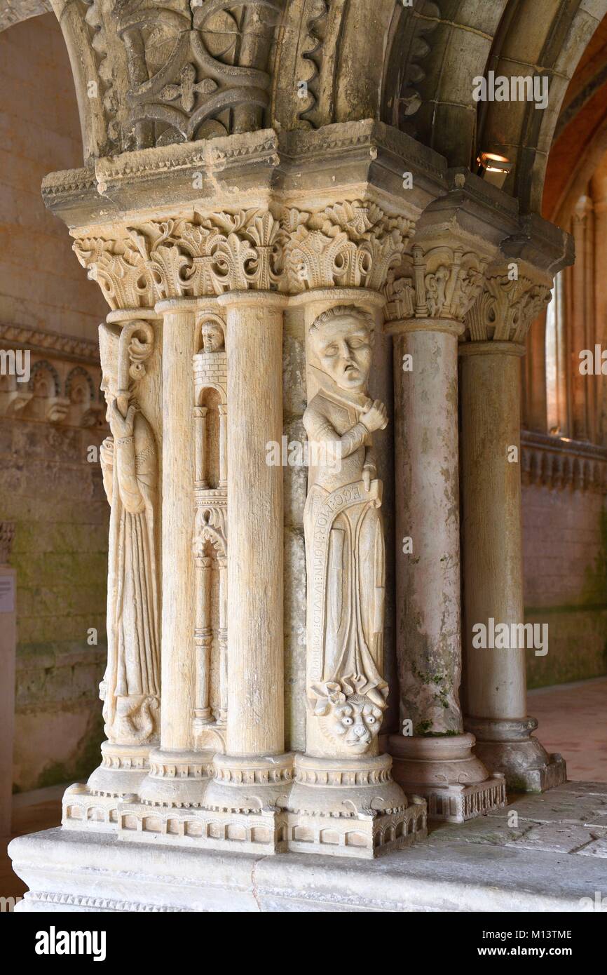 Francia, Seine Maritime, Saint Martin de Boscherville, Saint Georges de Boscherville Abbazia del XII secolo, historiated capitale della sala capitolare Foto Stock