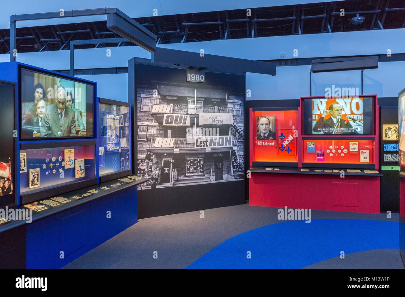 Canada, Provincia di Quebec, Outaouais, la città di Gatineau, il Museo Canadese della storia, nuove gallerie dedicate alla storia del Canada, vetrine raffigurante il Quebec referendum sulla sovranità-progetto di associazione del 1980, Primi Ministri René Lévesque (Quebec) e Pierre Elliott Trudeau (Canada) Foto Stock