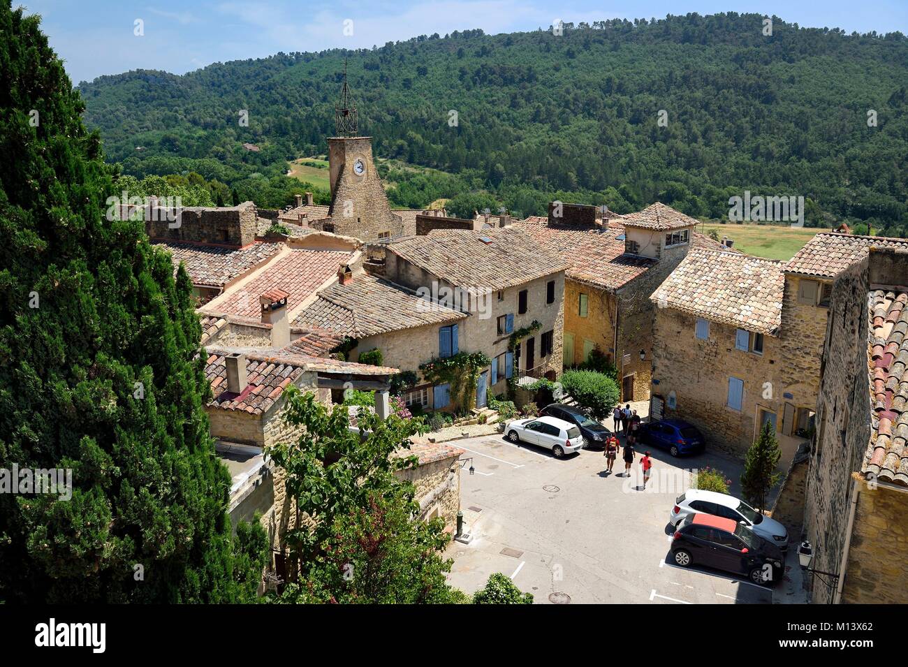 Francia, Vaucluse, Parc Naturel Regional du Luberon (Parco naturale regionale del Luberon), Ansouis :, etichettati Les Plus Beaux Villages de France (i più bei villaggi di Francia) Foto Stock