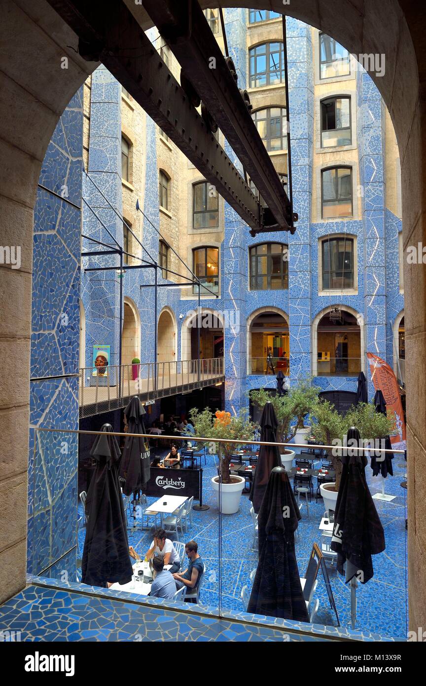 Francia, Bouches du Rhone, Marsiglia, area euromediterranee, La Joliette district, Les Docks mall Foto Stock