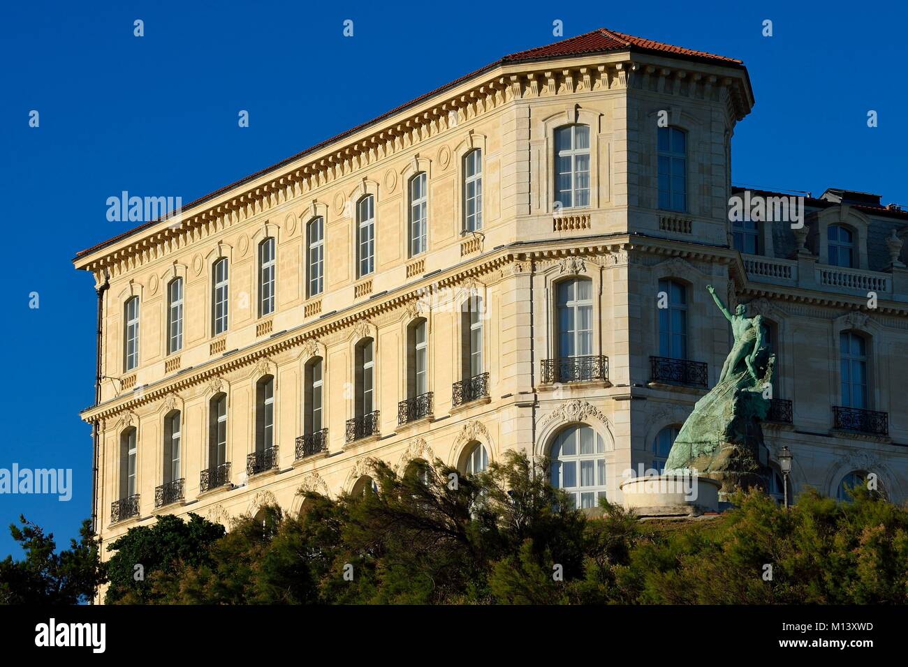 Francia, Bouches du Rhone, Marsiglia, Pharo district, ingresso del Vieux Port, al Palais du Pharo Foto Stock