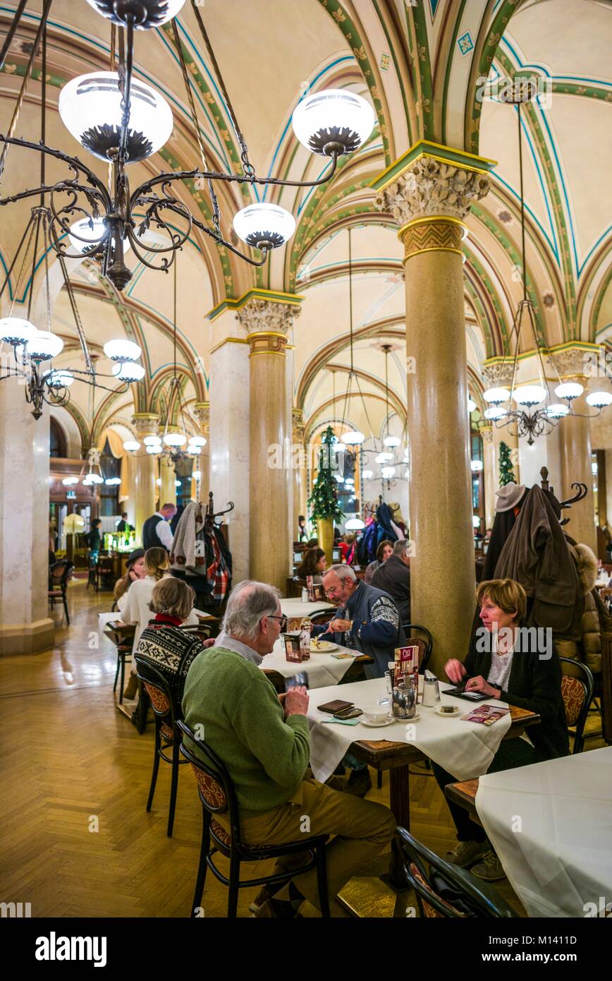 Austria, Vienna, Cafe Central, interno Foto Stock