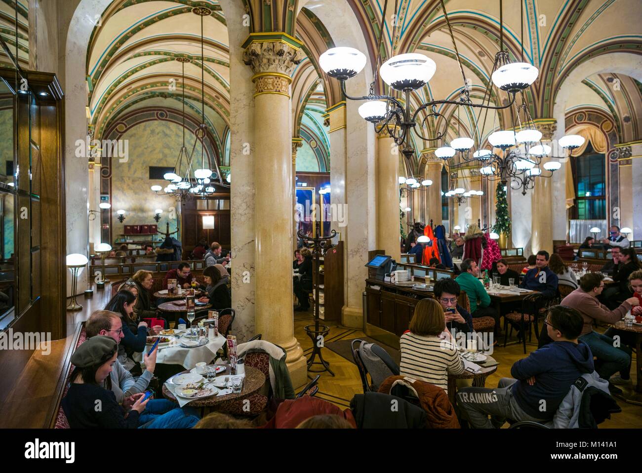 Austria, Vienna, Cafe Central, interno Foto Stock