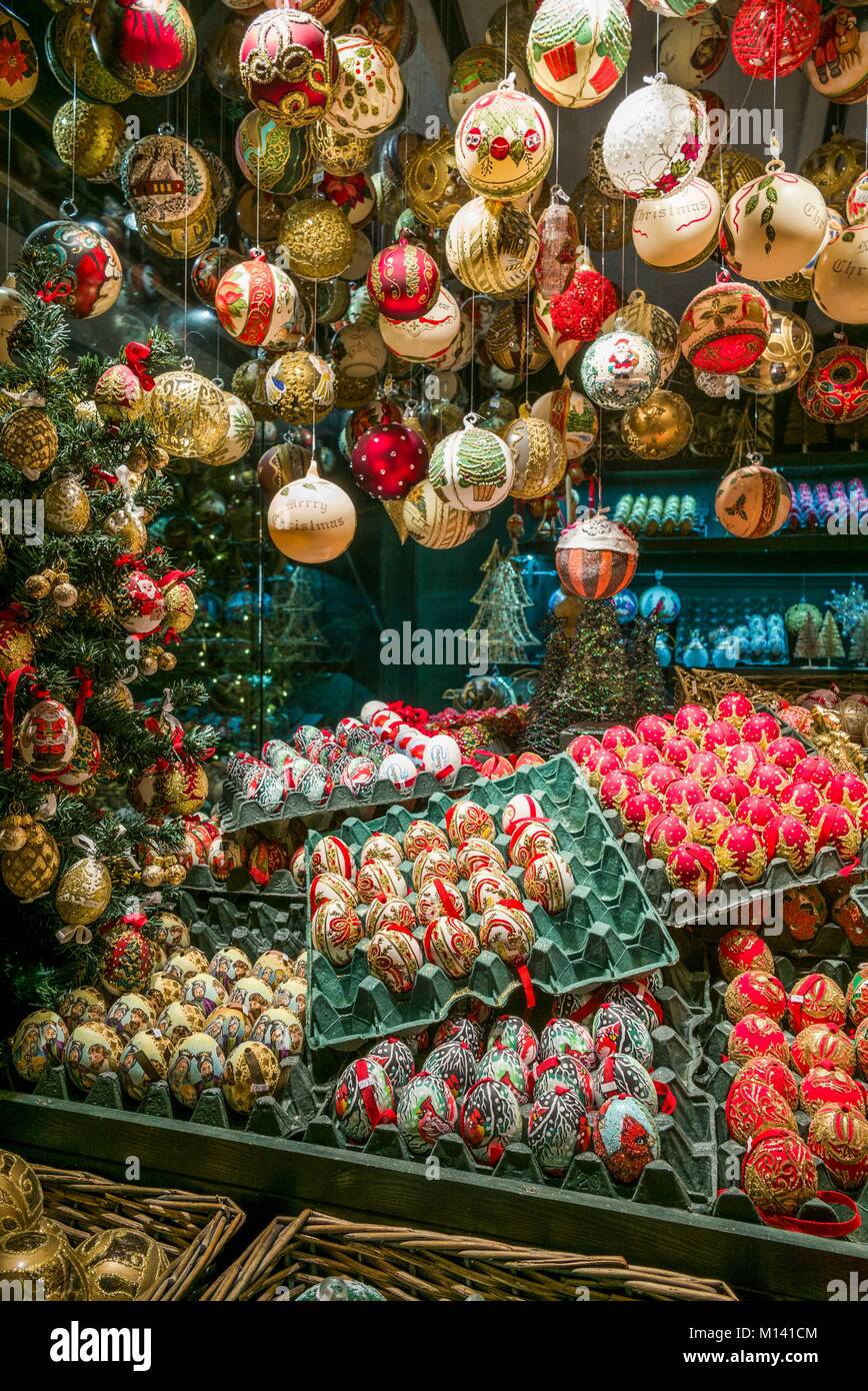 Austria salisburghese, Salisburgo, Mercato di Natale, giocattoli di Natale Foto Stock