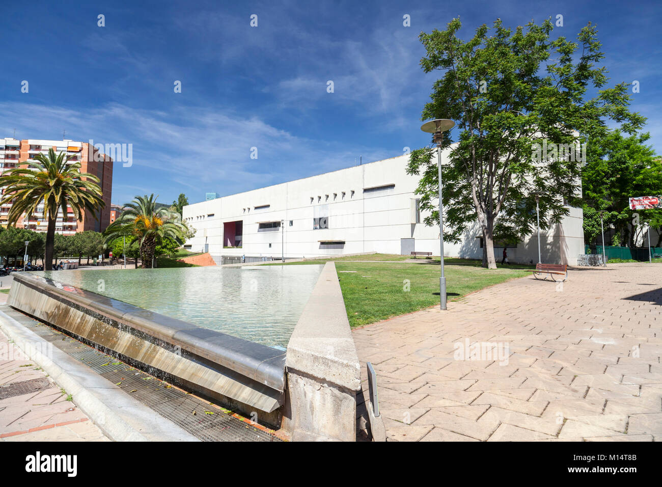 Edificio moderno,parco tecnologico Nou Barris,Barcellona. Foto Stock
