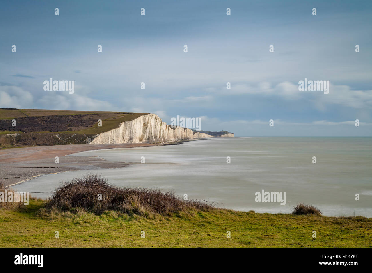 Le sette sorelle chalk cliffs vicino a Seaford, East Sussex, England, Regno Unito Foto Stock