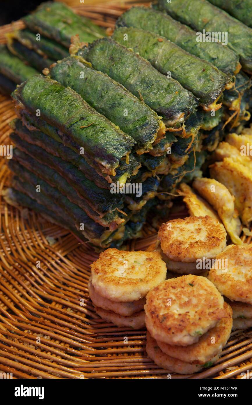Corea del Sud, Seoul, corean piatti serviti nel vassoio in Tong-nel mercato Foto Stock
