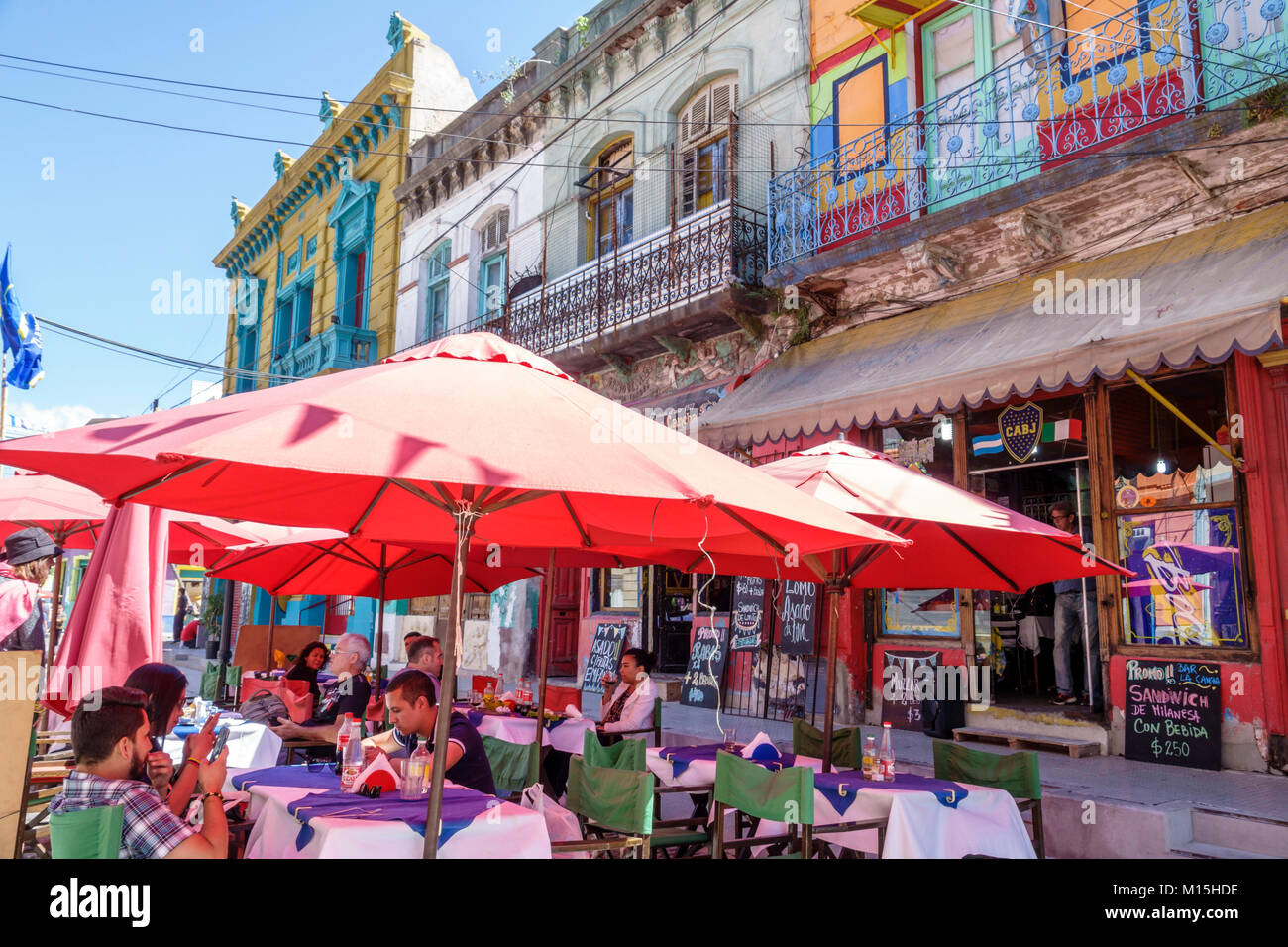 Buenos Aires Argentina, Caminito Barrio de la Boca, museo di strada, quartiere storico immigrato, caffè marciapiede, ristorante ristoranti cibo pranzo caffè Foto Stock