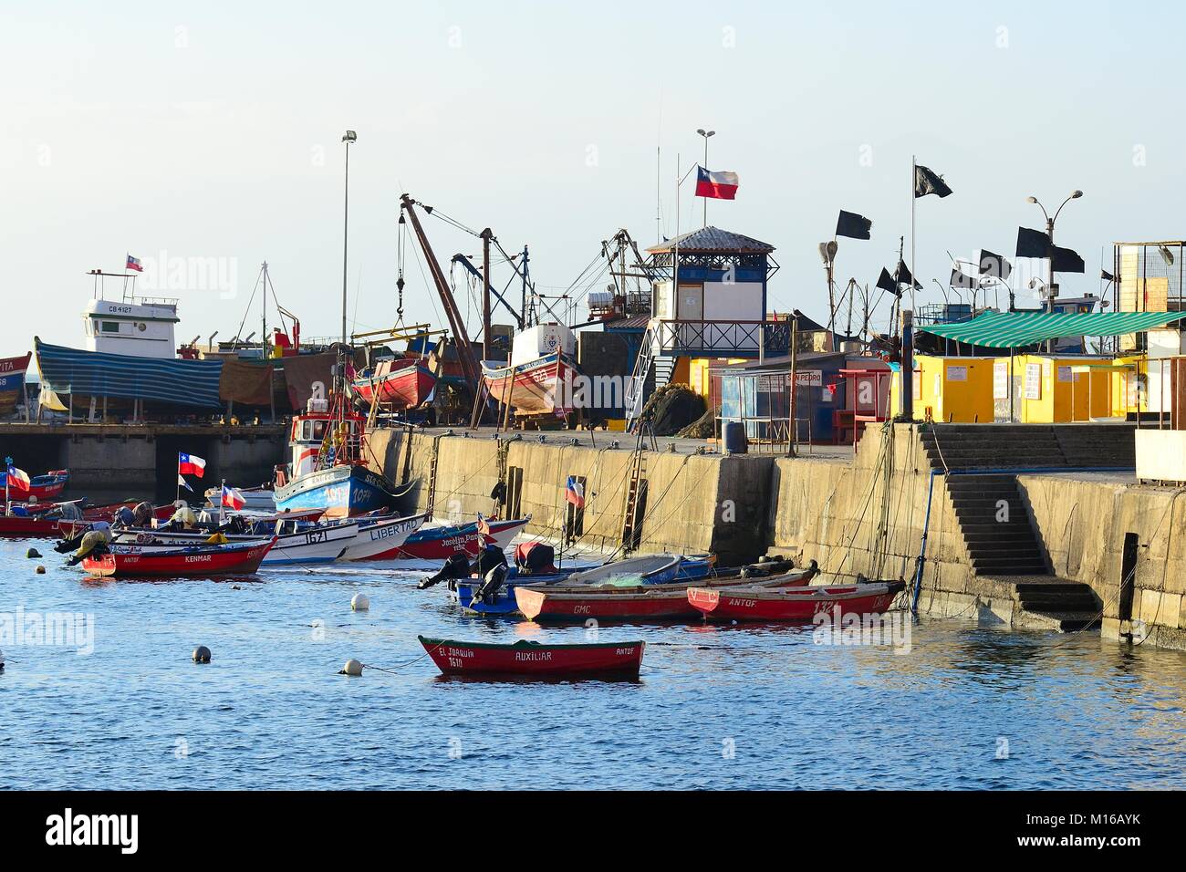 Barche da pesca in porto, Antofagasta, Región de Antofagasta, Cile Foto Stock
