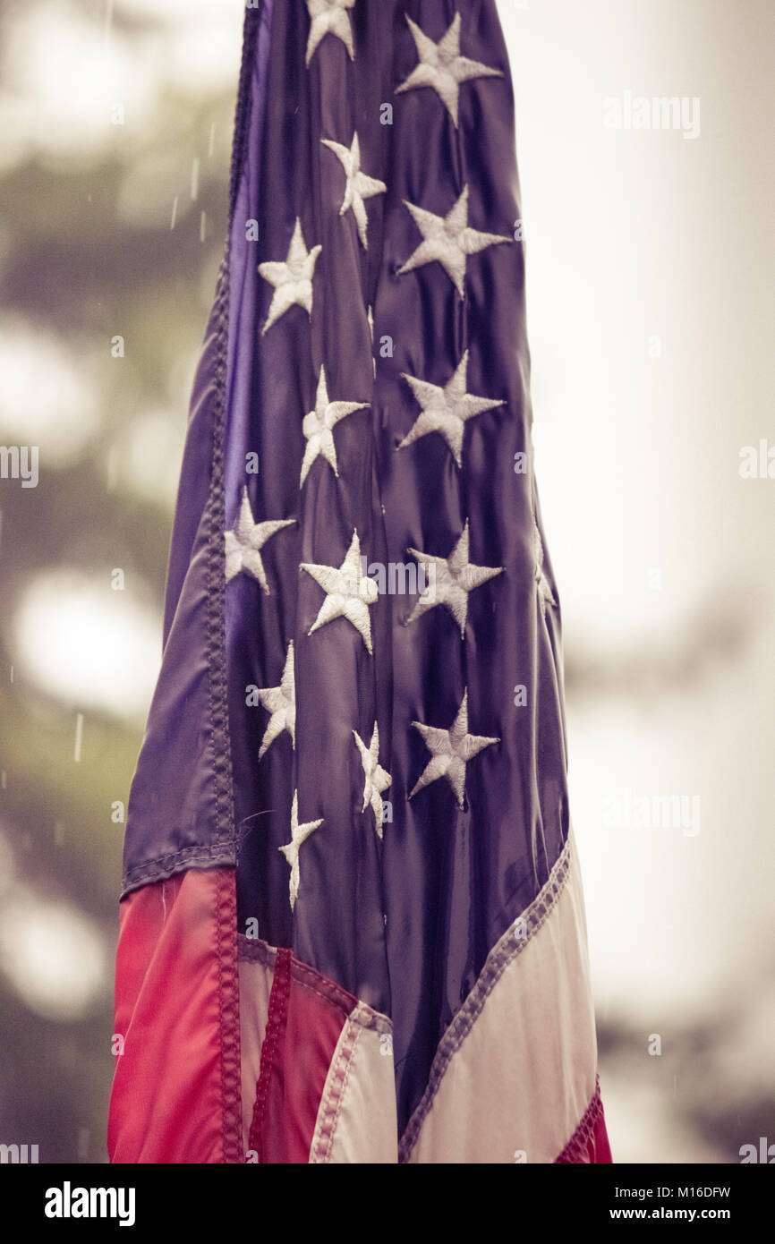 Bandiera in caso di pioggia Foto Stock