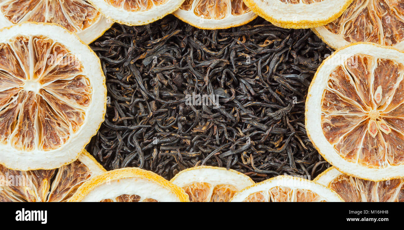 Il tè di erbe texture. Il tè nero. Fase organica essiccata tè nero foglie. Foto Stock