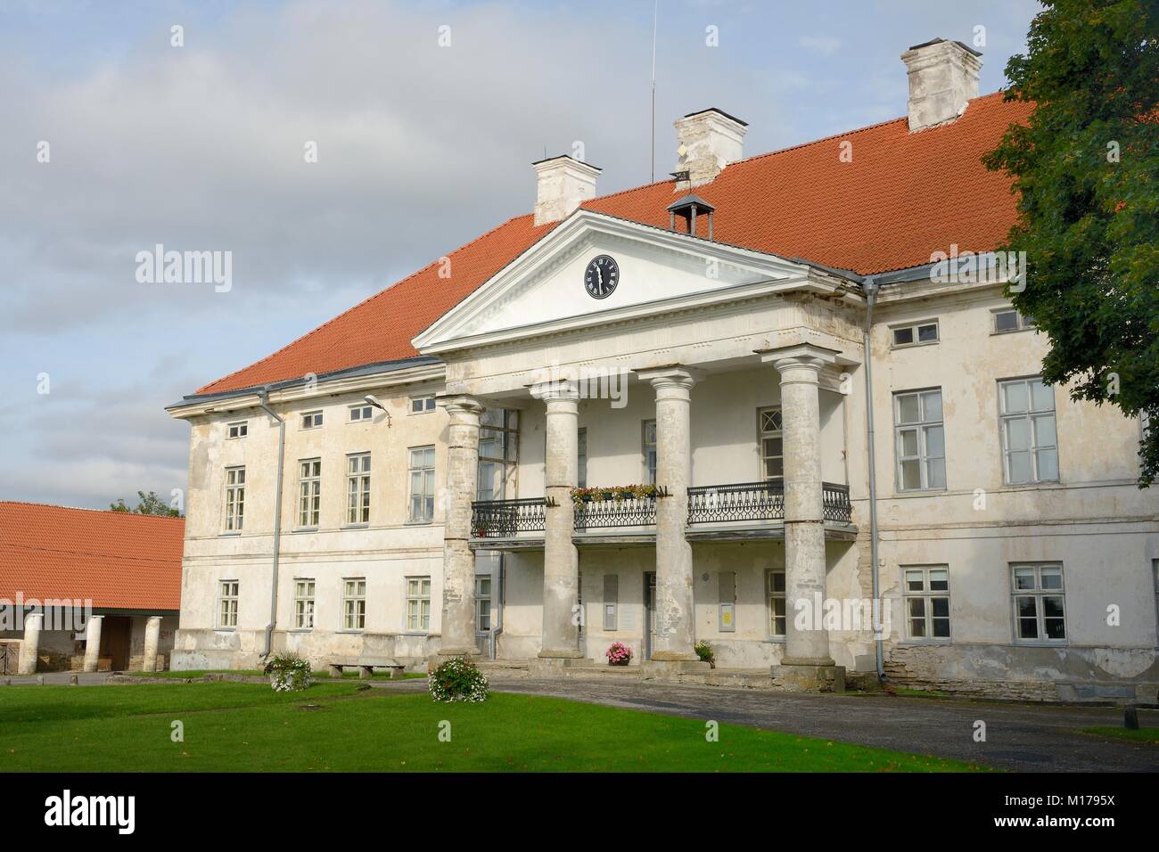 Lihula Manor House e museo, Lihula, Estonia, settembre 2017. Foto Stock